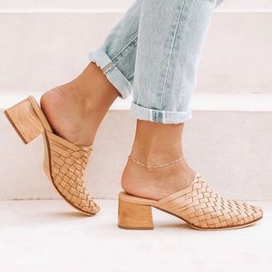 Liberte Bondi Woven Mule - Cream Size 8